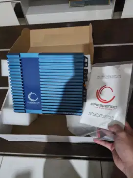 Jual Power Amplifier Crescendo Evolution 7A2 kondisi seperti baru