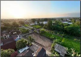 Rumah 2 Lantai Sleman, 500m Ke jalan kaliurang KM 10, SHM,