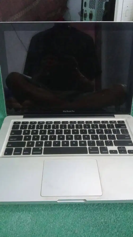 Macbook pro core i5