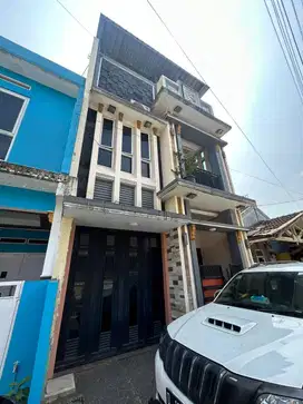 DIJUAL RUMAH 3 LANTAI – BOJONGGEDE, KABUPATEN BOGOR