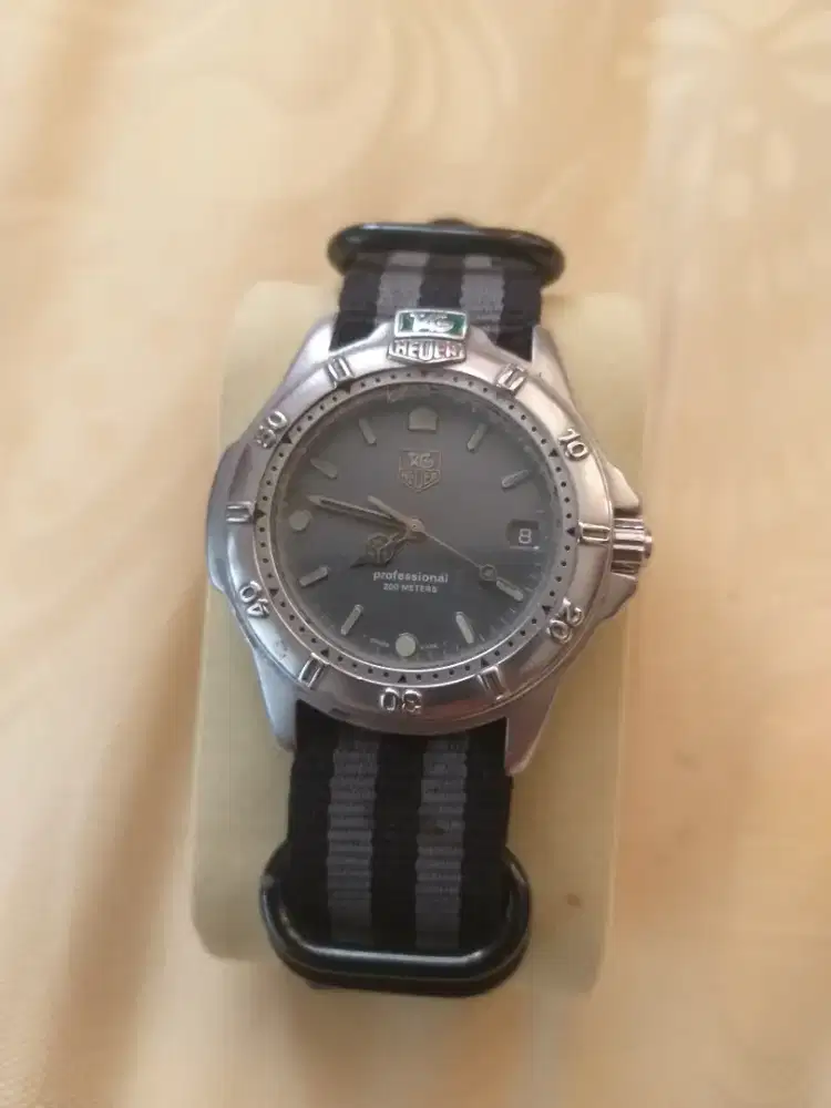 Jam tangan tag hever  , analok