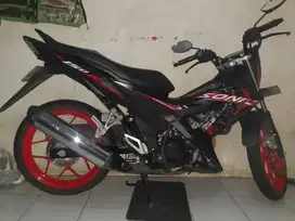 Sonic 2021 hitam