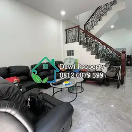 DISEWA VILLA KOMP CEMARA ASRI JALAN KATALIA TERRACE 3
