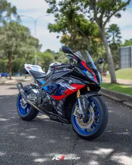 (Full Paper) BMW S1000RR Nik 2011 Warna Putih Knalpot Austin