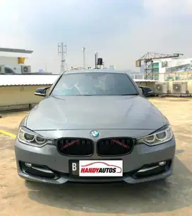 BMW 320D Tahun 2015 Automatic Abu abu Metalik