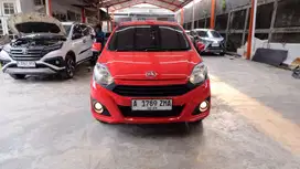 Daihatsu Ayla 1.0 X MT Merah