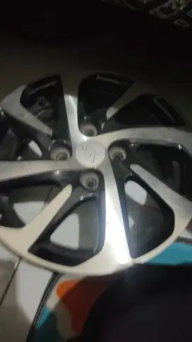 Jual Pelek R 14 Bawan pabrik Ayla