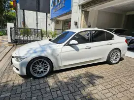 BMW 320i Luxury 2014 Antik Istimewa