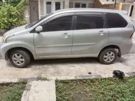 Daihatsu Xenia 2012 Bensin
