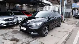 Honda HRV PRESTIGE SUNROOF CVT 2017 Hitam HR-V 1.8 E RS Black Istimewa