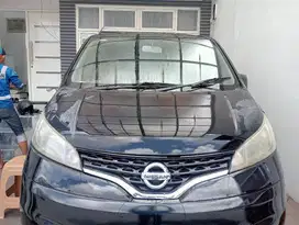 Nissan evalia 2012 siap pakai