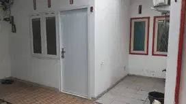 Kontrakan Exclusive di dlm cluster dgn 1 KT dkt Pakuwon Mall Bekasi