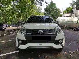 Toyota Rush 1.5 S trd sportivo at 2015