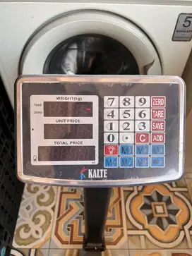 TIMBANGAN DUDUK DIGITAL 150kg