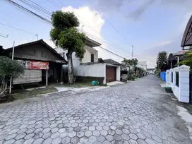 DIJUAL Rumah Siap Roboh di Plemburan Kaliurang Luas 260 m2