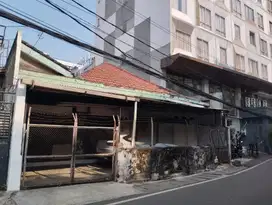 JUAL RUMAH STRATEGIS 1 LANTAI COCOK BUAT USAHA DI KEBON KACANG JAKPUS