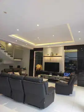 Dijual Rumah Mewah Full Granite Ada Kitchen Set Lux di Mekar Santika