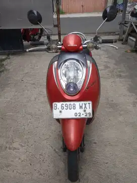 HONDA SCOOPY CW TAHUN2012 PAJAK HIDUP