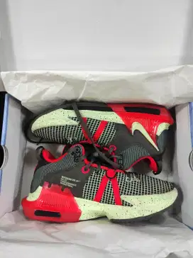 Sepatu Basket Nike Lebron Witness 7 VII