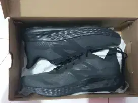 Sepatu New Balance Men NB411 V3 Black Size 43 Running ORIGINAL BARU