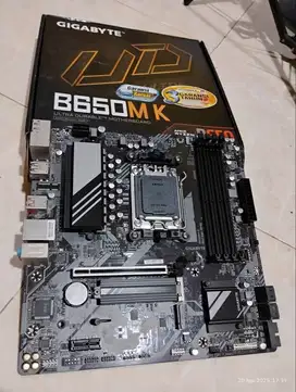 GIGABYTE B650M-K DDR5 Socket AMD AM5 Ryzen Gen 7/8/9