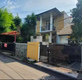TURUN HARGA Rumah Lelang Cantik 2 lantai SHM Permata Bumi Raya,Bandung