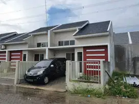 Rumah Di De Naila Village Sidoarjo