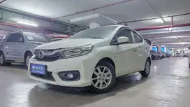 Honda Brio Satya  1.2 E Bensin-MT 2019 Putih
