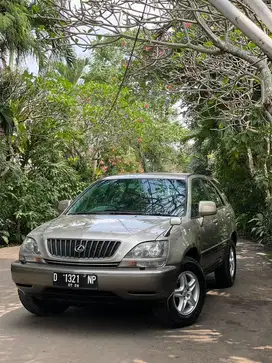 TOYOTA HARRIER 1st GEN 3.0