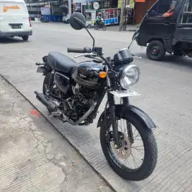 Kawasaki W175 SE Black Style 2024 bln 5 W 175 bisa kredit