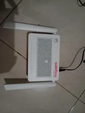 Jual router ex Indihome baru sebulan pakai beserta adaptor