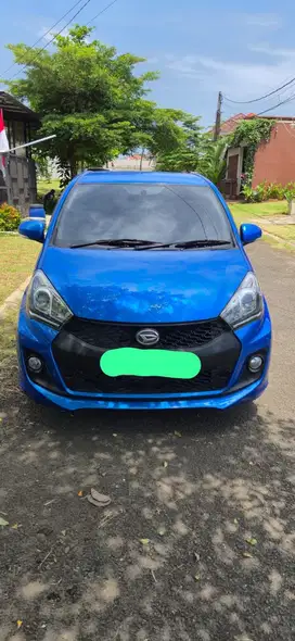 Daihatsu Sirion (2015) MT
