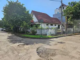 Rumah posisi hoek gading serpong