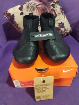 Sepatu bola size 36 Nike JR Zoom superfly
