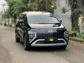 Hyundai Stargazer Prime AT Captain Seat 2022 Hitam NEGO KUY