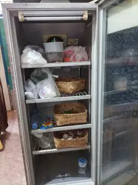 Dijual kulkas RSA bekas