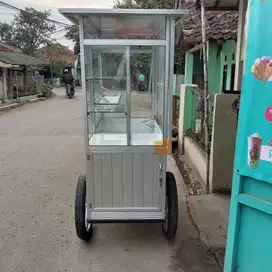 Gerobak stainless anti karat beli baru 3 bulan lalu