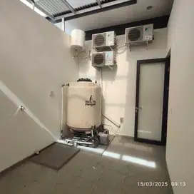 Dijual rumah bagus di JGC Cakung Jakarta Timur