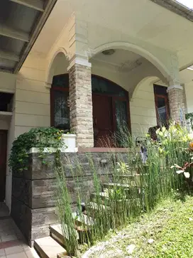 Jual rumah di Setra Murni Bandung