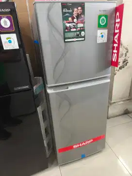 Kulkas Sharp 2pintu 3jtan bisa kredit