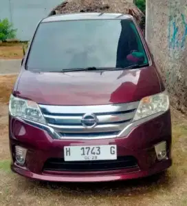 For sale Nissan Serena HWS AT 2013