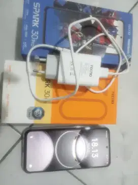 Hp Tecno spark 30pro 8/128