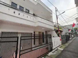 Dijual Rumah 2½Lantai Tj Duren Selatan Grogol Petamburan