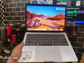 MacBook Pro 2017 8/256Gb Normal Siap Pakai Pastinya