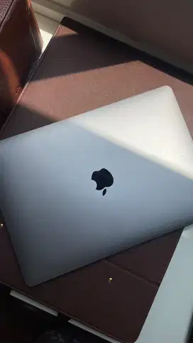 MACBOOK AIR 2019 SSD 256 Mulussss bgttt