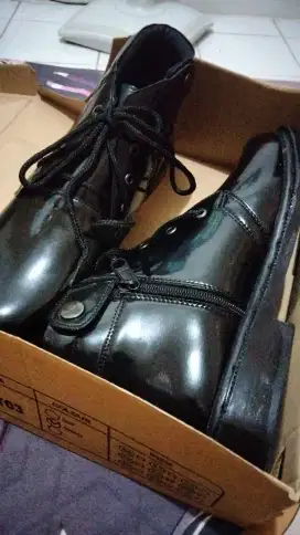 Sepatu PDH (TNI,Polri,Scurity)