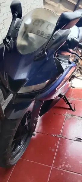 Dijual cepat r15