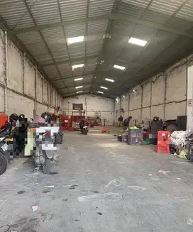 Disewakan Gudang Ada Ruangan Kantor Siap Pakai Margomulyo Permai