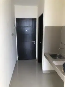 Apartemen, Studio, semi furnished, lokasi 2km dari Blok M