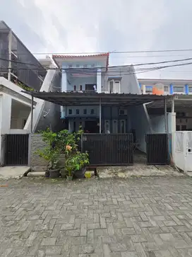 Rumah siap huni di komplek condet Batu ampar jakarta timur